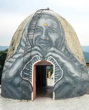 the beatels ashram in Rishikesh