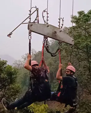 giant swing in Rishikesh