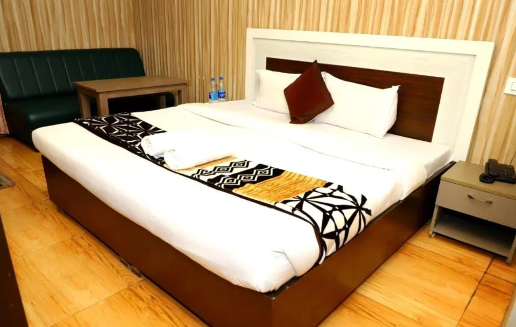 Deluxe Room with Breakfast