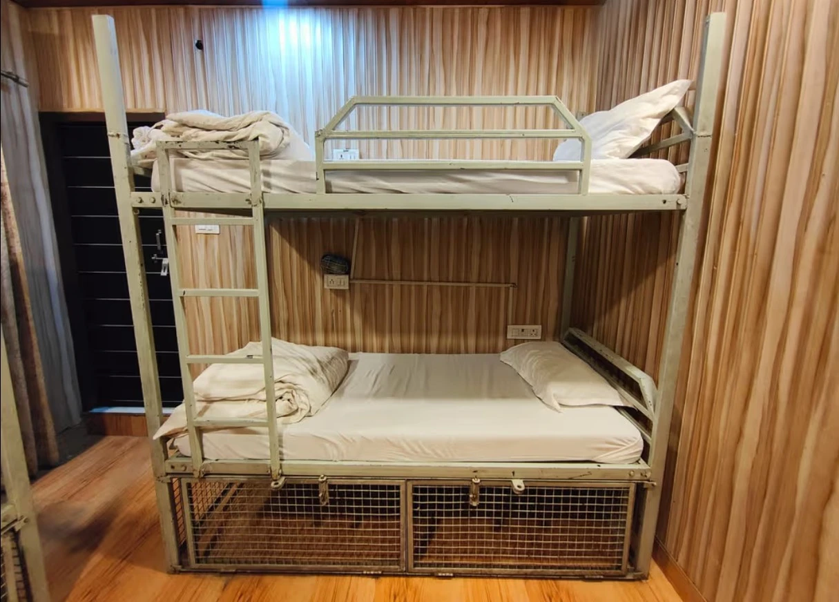 Dormitory Bed – 4 to 6 Sharing with breakfast and lunch or dinner